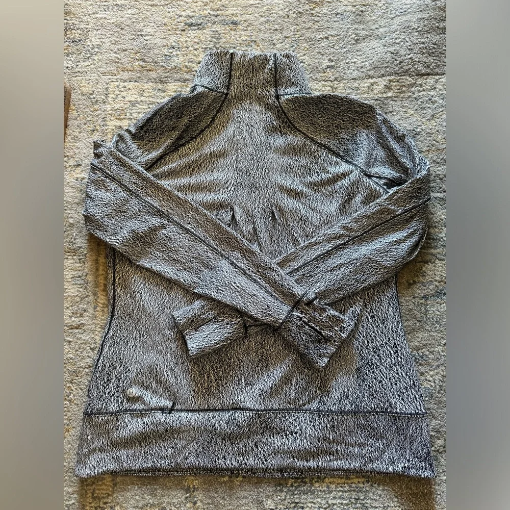 Lululemon Jacket - Picture 2 of 3